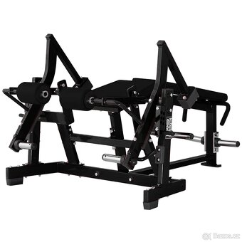 Hammer Strength - 12 strojů skladem - 4