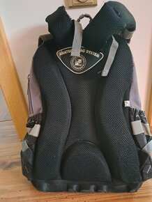 Hračky a taška, kus 150,-Kč - 4