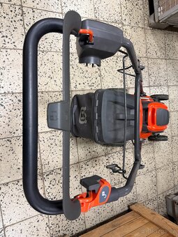 Elektrická sekačka Husqvarna (230V), zánovní - 4
