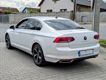 VW PASSAT 2.0TDi 110kW MANUÁL 12/2020 JEN 145TKM - 4