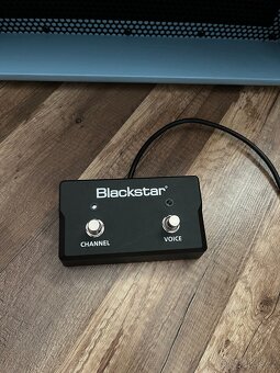 Lampové kombo Blackstar ht-5r mkii - limitovaná baby blue ed - 4