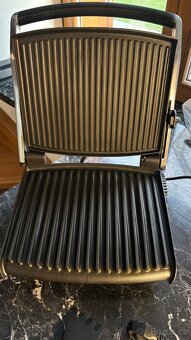 Kontaktní gril Catler - 4