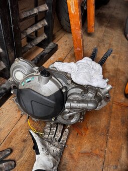 Motor KTM SX-F 450 - 4