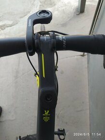 Prodám silniční carbon kolo Scott - 4