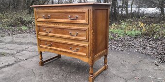 Rustikální šuplíková komoda na nožkách - 4