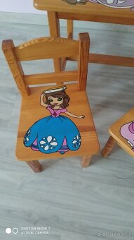 Dětský stůl a židle - 4