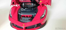 Ferrari La Ferrari 1:18 (hw elite) - 4