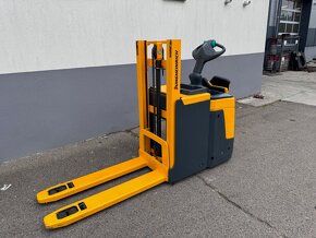 Vysokozdvižný vozík Jungheinrich přízdvih AKU - 4