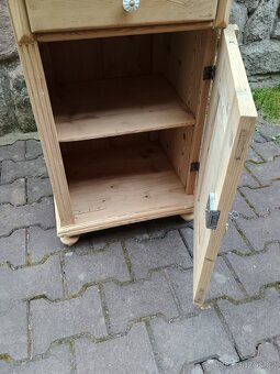 stolek po renovaci - 4