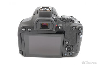 Canon EOS 850D + 18-55 mm IS STM - 4