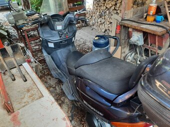 Suzuki Burgman AN 400 K1 - 4