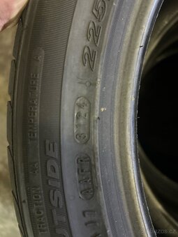 Letní pneumatiky Nexen 225/45/18 95Y - 4