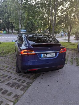 Tesla Model X 75D - 4
