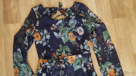 Modré květované šifonové dlouhé šaty, C&A, vel. 34/ XS - 4