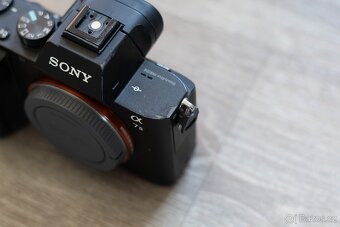Sony A7 II – pouze tělo + příslušenství - 4