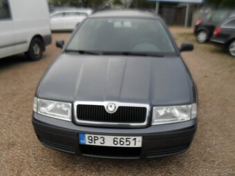 Škoda Octávia 1.6i - 4