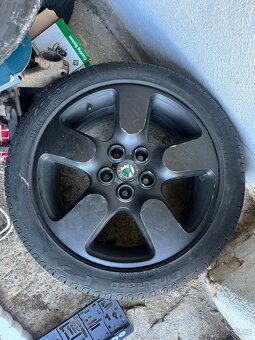 5x112 r17 Škoda Scout - 4