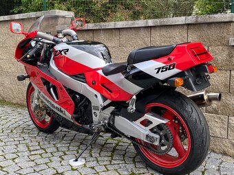 Kawasaki zxr 750 H2 , super stav - 4
