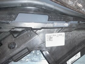 Přední levá lampu MERCEDES E-KLASA Coupe,Cabrio W207 - 4