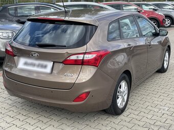 Hyundai I30 1.6 CRDi , 81 kW nafta, 2012 - 4
