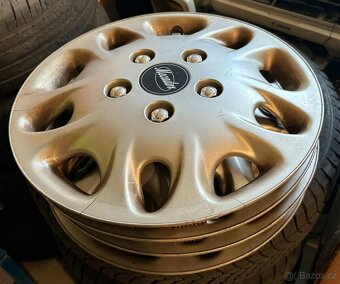 Prodám Firestone Winterhawk 195/65 R15 - 4