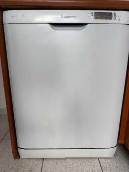 Plně funkční kvalitní myčka Ariston LD 87 - 4