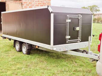 Nákladní přívěs skříň 2500kg - 4