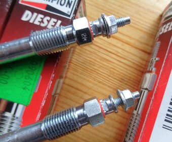 Citroen Peugeot sada nové žhavící svíčky Champion CH170 - 4