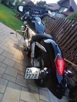 Honda VTX 1300 R - 4
