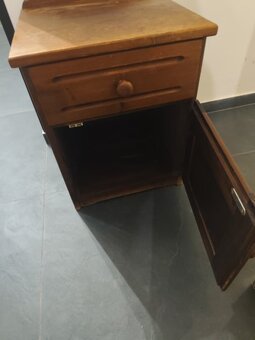 Noční stolky - masiv - 4