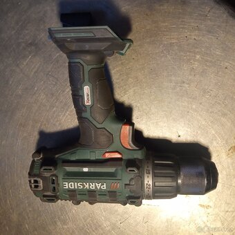 Prodám Aku vrtačku parkside 2 kusy - 4