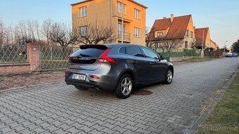 Volvo V40 D3 automat - 4
