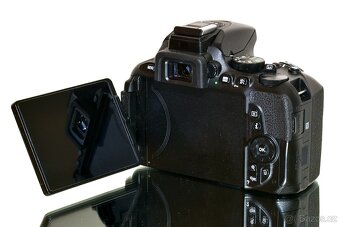 Nikon D5600 tělo TOP STAV - 4