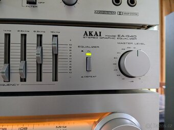 Akai - 4