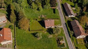 REZERVOVÁNO Prodej stavebního pozemku 1398 m2 v obci Chyjice - 4
