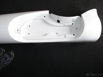 HOBBY - plastový sloupek zadní L + P - 4