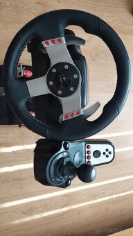 Logitech G27 + WheelStand Pro - 4