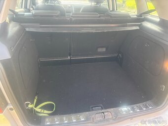 Mercedes Benz 200 - 4