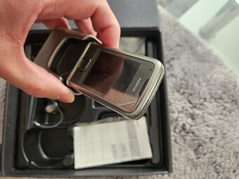Nokia 8800 arte - 4