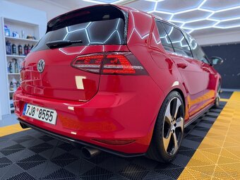 VW Golf 7 GTI Performance / 150.000Km /DCC/Dynaudio/Panorama - 4