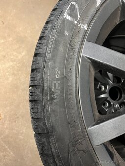 Zimní pneu 235/45/18 Nokian WR A3 - 4