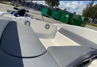 Lod Sealver 525 pro vodní skútr - 4
