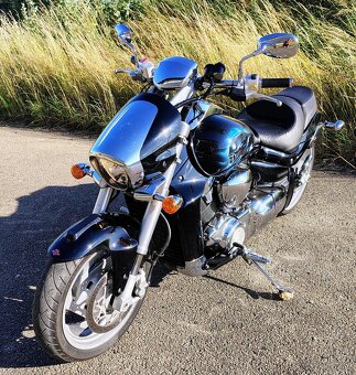 SUZUKI INTRUDER M1800R - 4