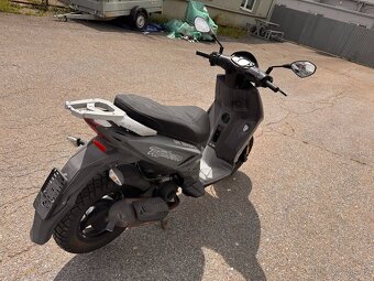 2013 PIAGGIO TYPHOON 50 ccm naj. 35700 km - 4
