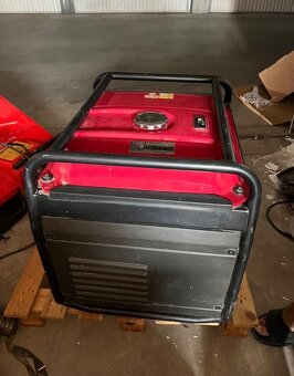 HONDA EG 3600 CL - elektrocentrála s DIGITAL AVR - 4