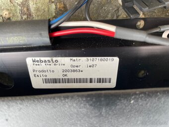 DAF XF 106 - strešní okno - 4