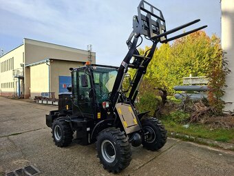 Kolový nakladač TH 922 - 4