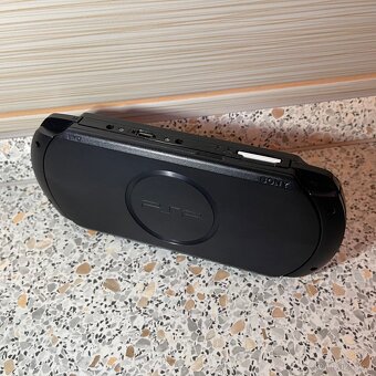 PSP STREET/ 30 HER/ 60GB KARTA - 4