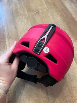 Lyžařská helma - 4