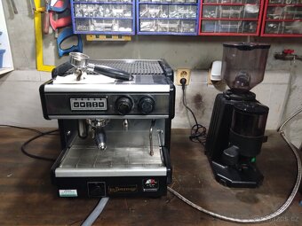 Profesionální kávovar LaSpaziale - 4